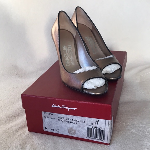 Brand New Salvatore Ferragamo Sasso Patentcalf - Picture 1 of 3